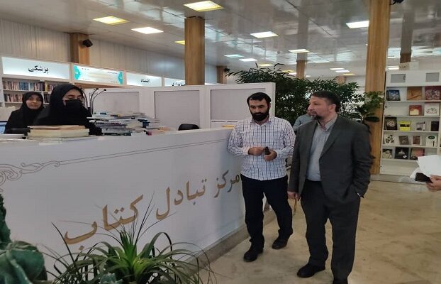 بازدید ریاست محترم سازمان بسیج شهرداری از مرکز تبادل کتاب تهران